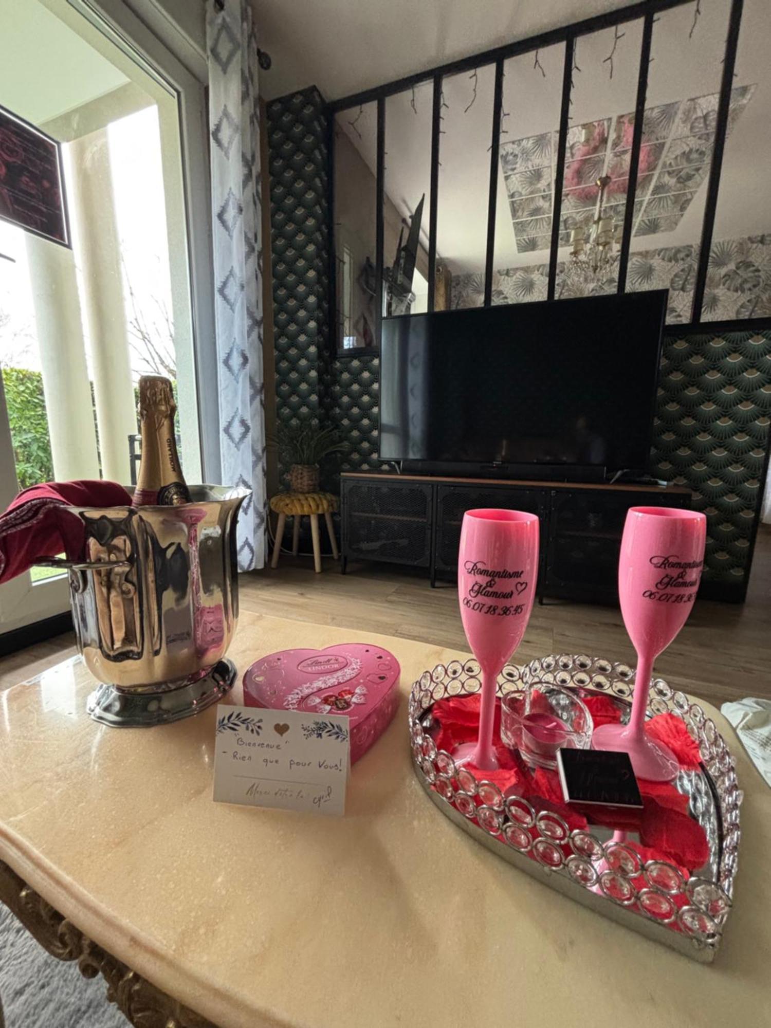 Romantisme Et Glamour Avec Spa ,Jardin Proche Zenith Dijon Ngoại thất bức ảnh